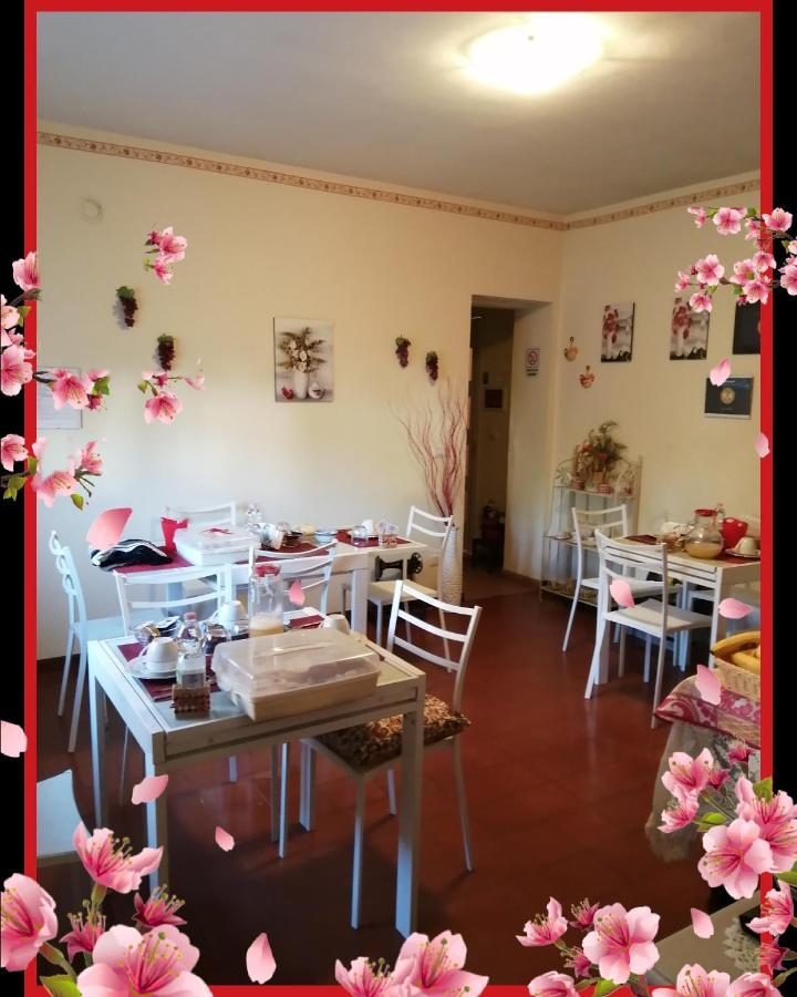 Felix House Bed & Breakfast Codevilla Екстериор снимка
